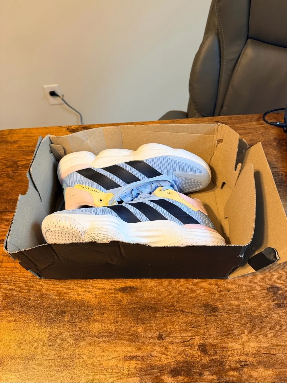Adidas Womens Court Stable Basketball Shoes - Light Blue / Pink